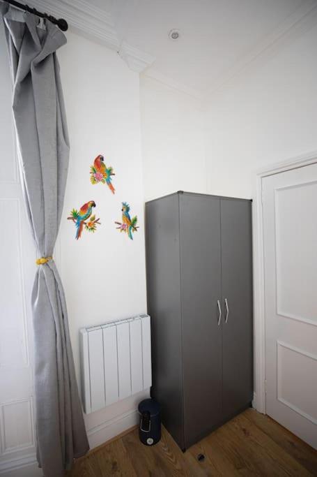 Perfect Location 4Bed 2 Bath Spacious Apartment ลอนดอน ภายนอก รูปภาพ